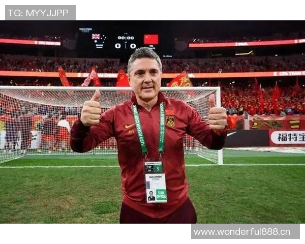 克里斯坦特谈国家队入选:表现出色是晋级世界杯的关键因素 克里斯坦特谈国家队入选:表现出色是晋级世界杯的关键因素