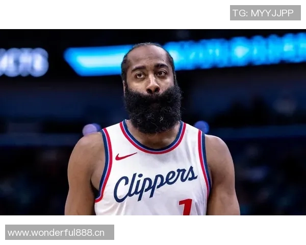 卢指导:球队计划新赛季降低哈登使用率与比赛负荷以提升整体表现 卢指导:球队计划新赛季降低哈登使用率与比赛负荷以提升整体表现