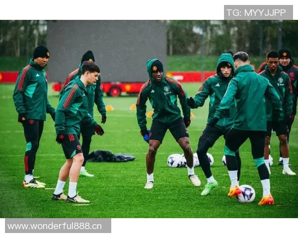 曼联小将谢伊莱西受邀英格兰队训练课展现潜力与成长