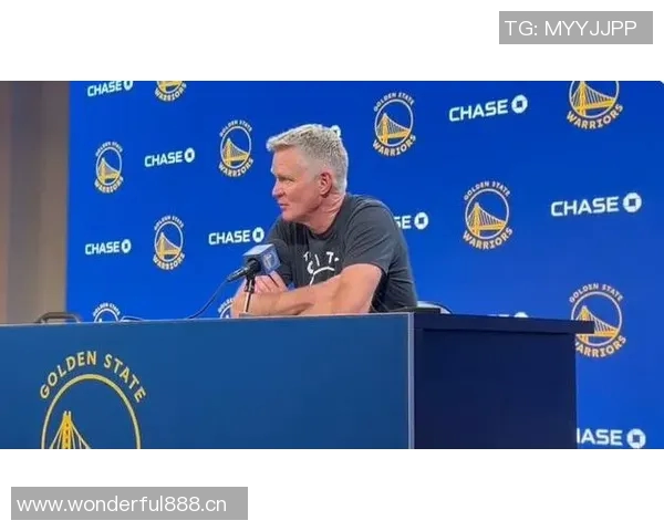 明天对阵开拓者科尔表示全员出战老将出场时间将略高于首战 明天对阵开拓者科尔表示全员出战老将出场时间将略高于首战