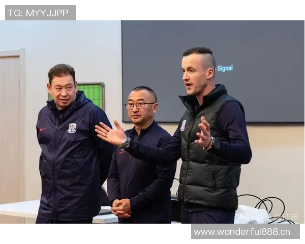 申花一线队国庆假期后重返训练场备战新赛季 申花一线队国庆假期后重返训练场备战新赛季