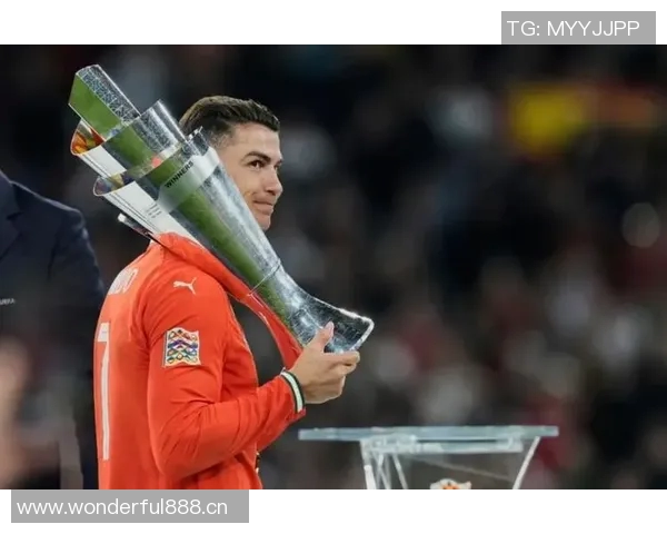 塞梅多传中C罗错失良机做出遗憾手势只差一点就能进球 塞梅多传中C罗错失良机做出遗憾手势只差一点就能进球