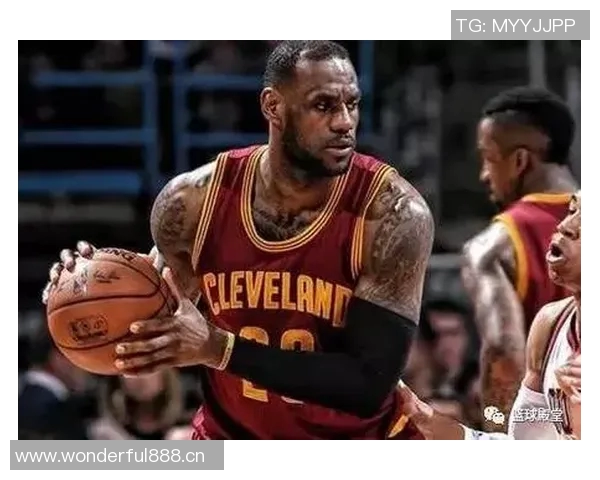 基德赞扬凯莱布马丁在防守和进攻中的出色表现与创造机会能力 基德赞扬凯莱布马丁在防守和进攻中的出色表现与创造机会能力