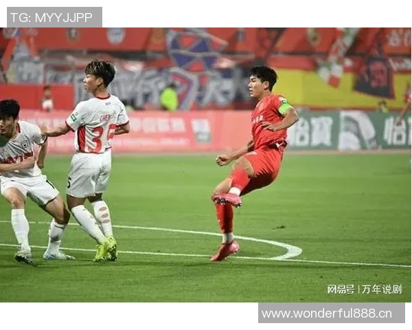 余望头球破门连场进球本赛季联赛第16球助力球队再创佳绩 余望头球破门连场进球本赛季联赛第16球助力球队再创佳绩