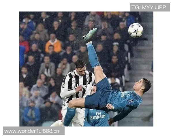 C罗赛后分享倒钩破门精彩瞬间引发球迷热议 C罗赛后分享倒钩破门精彩瞬间引发球迷热议