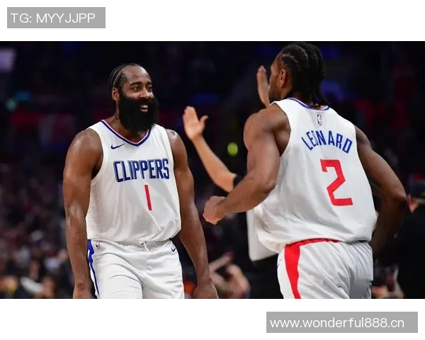 考辛斯直言快船已无希望哈登小卡球迷身份难掩球队困境 考辛斯直言快船已无希望哈登小卡球迷身份难掩球队困境