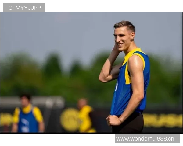 拜仁总监称施洛特贝克表现出色但对现有阵容充满信心 拜仁总监称施洛特贝克表现出色但对现有阵容充满信心