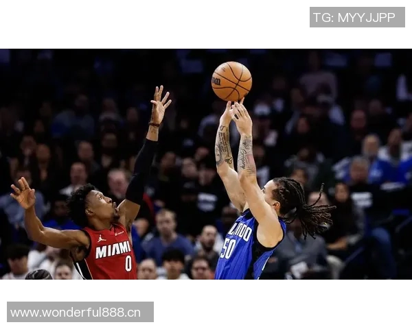 科尔安东尼盛赞字母特纳为顶尖前场球员掩护体验如同神仙般完美