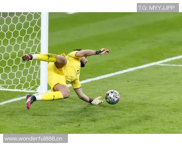 多纳鲁马26岁将成意大利历史上唯一三次参加附加赛的门将 多纳鲁马26岁将成意大利历史上唯一三次参加附加赛的门将