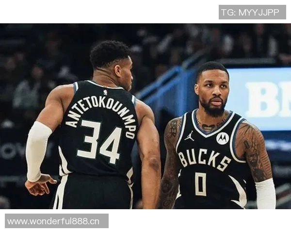 范德彪与字母哥联手助攻大加索尔点赞这一精彩瞬间