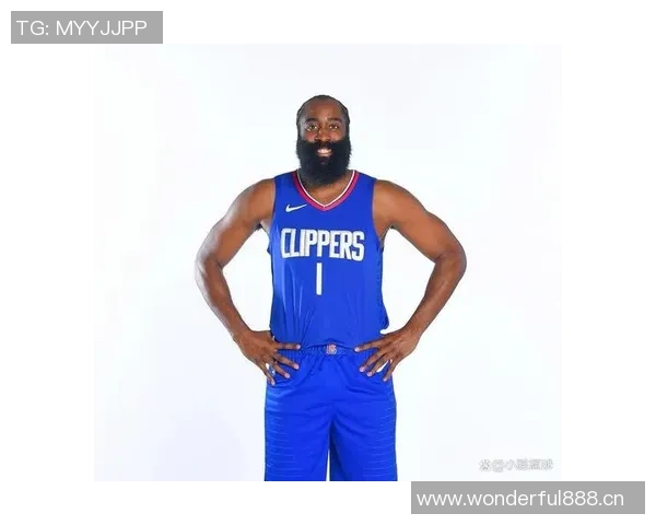 哈登经典跳投瞬间马绍尔背手防守不敢轻举妄动